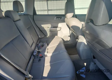 2010 Subaru Forester 2.5X Limited z USA, uszkodzony, nr VIN JF2SH6DC4AH726148